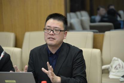 600cc全讯白菜网副系主任吕志峰老师介绍“丽娃中文讲堂”情况
